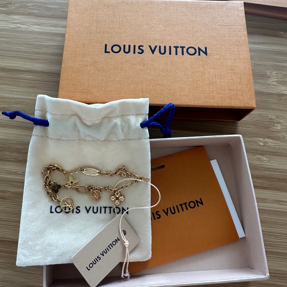 Louis Vuitton Blooming Bracelet - Authentic, only tried on.
